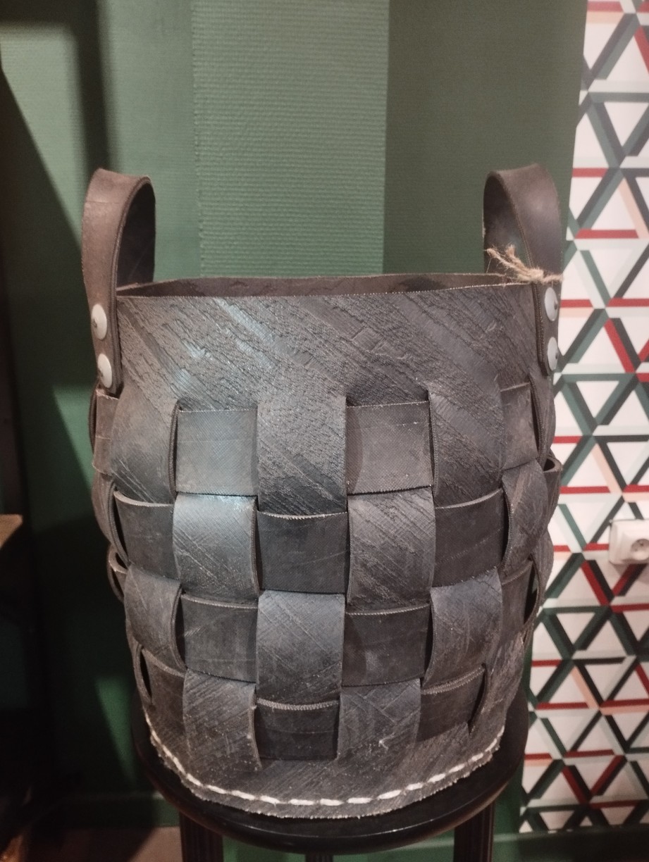 Panier tressé à anse (Taille M)